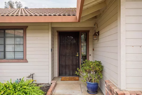 Carmichael, CA 95608,3036 Paragon WAY