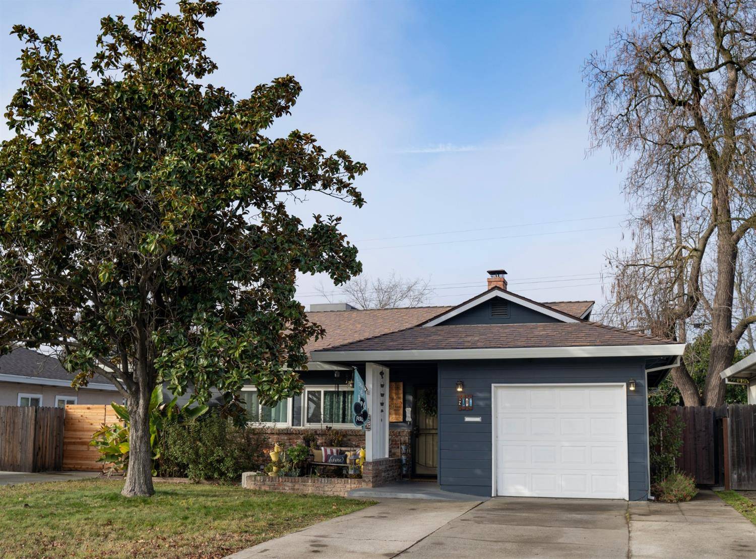 2109 Tevis RD, Sacramento, CA 95825