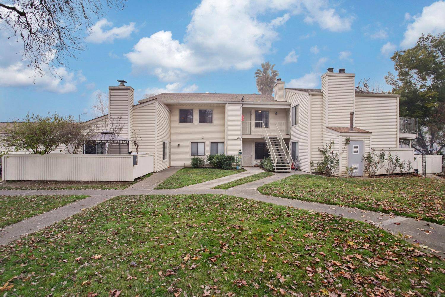 Lodi, CA 95240,2524 Winchester DR #9