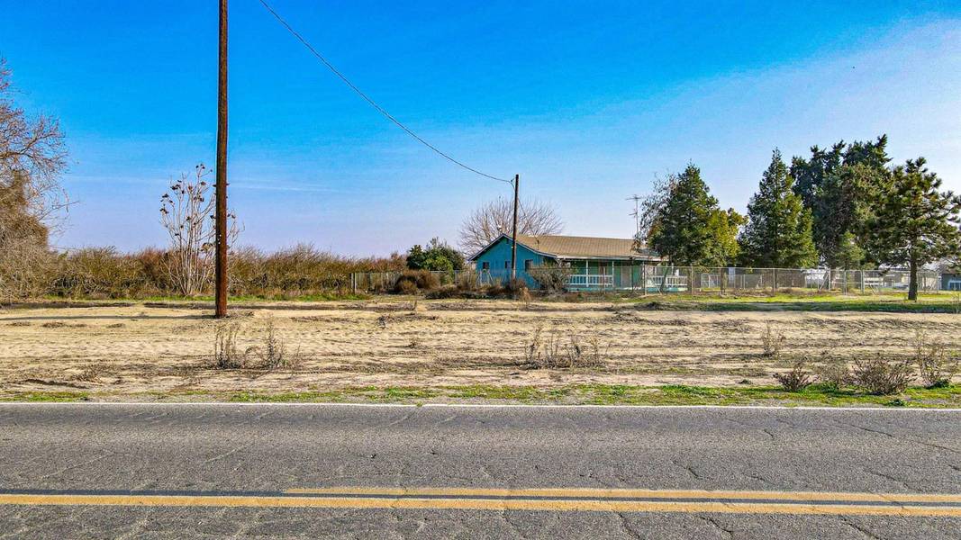 12379 Livingston Cressey RD, Livingston, CA 95334