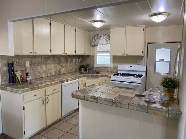 Rancho Cordova, CA 95670,227 Palm View LN