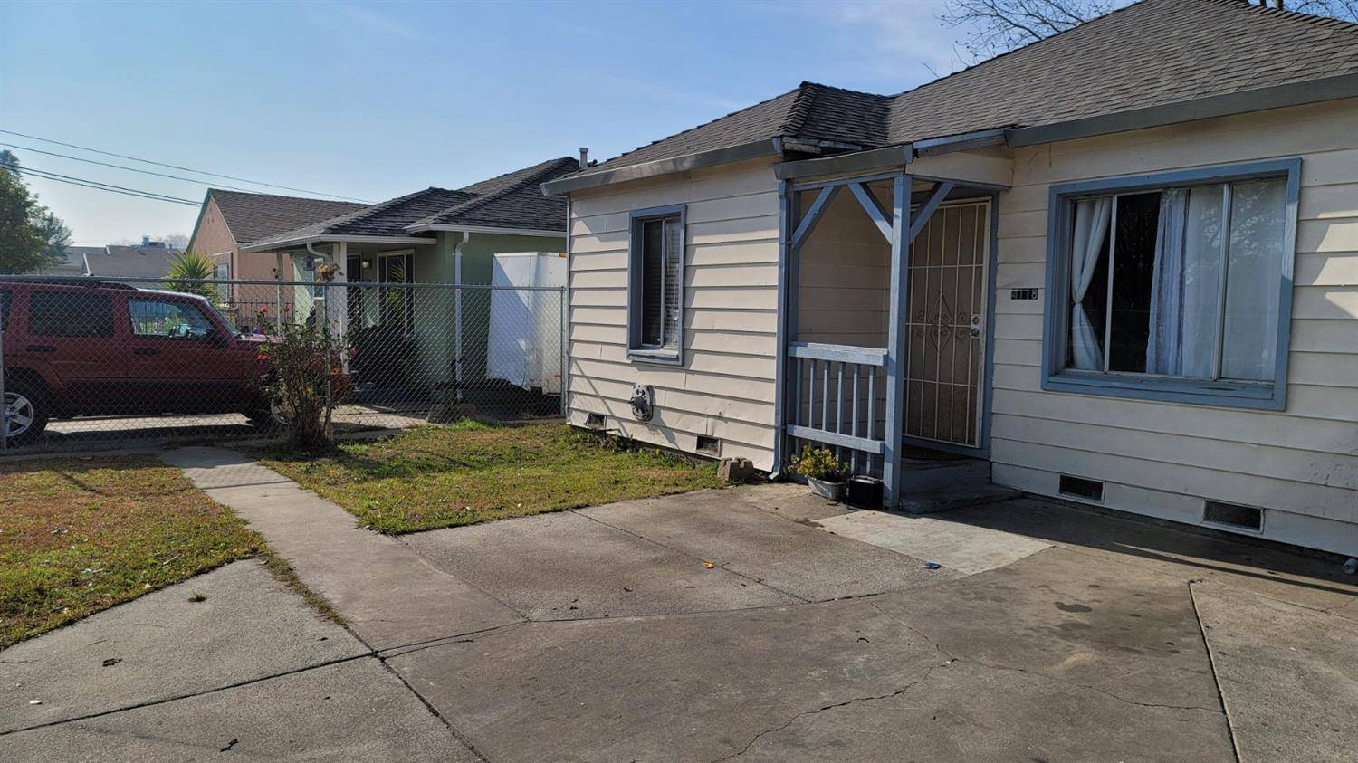 Sacramento, CA 95820,4118 Howard AVE