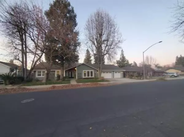 2509 Bridle Path LN, Modesto, CA 95356