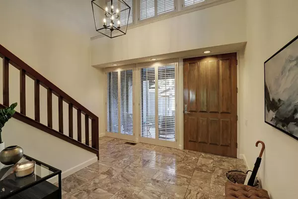 Carmichael, CA 95608,25 River Bluff LN