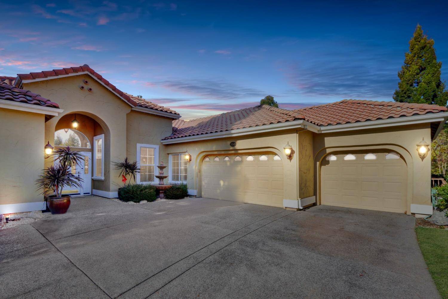 Roseville, CA 95678,2049 Heritage DR