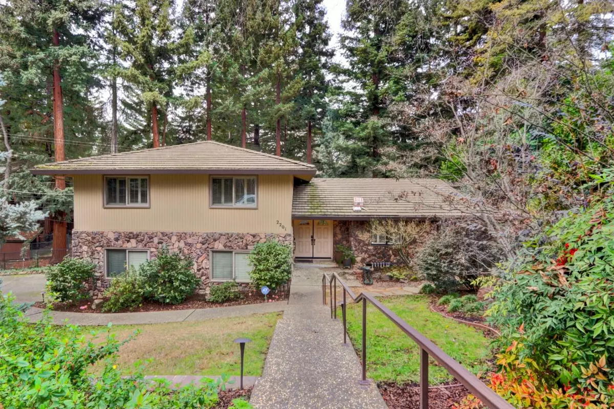 Carmichael, CA 95608,2201 Shelfield DR