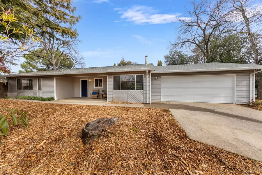 143 Argonaut Dr, Diamond Springs, CA 95619