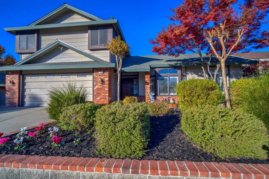 1294 Gold Pan DR, Roseville, CA 95661