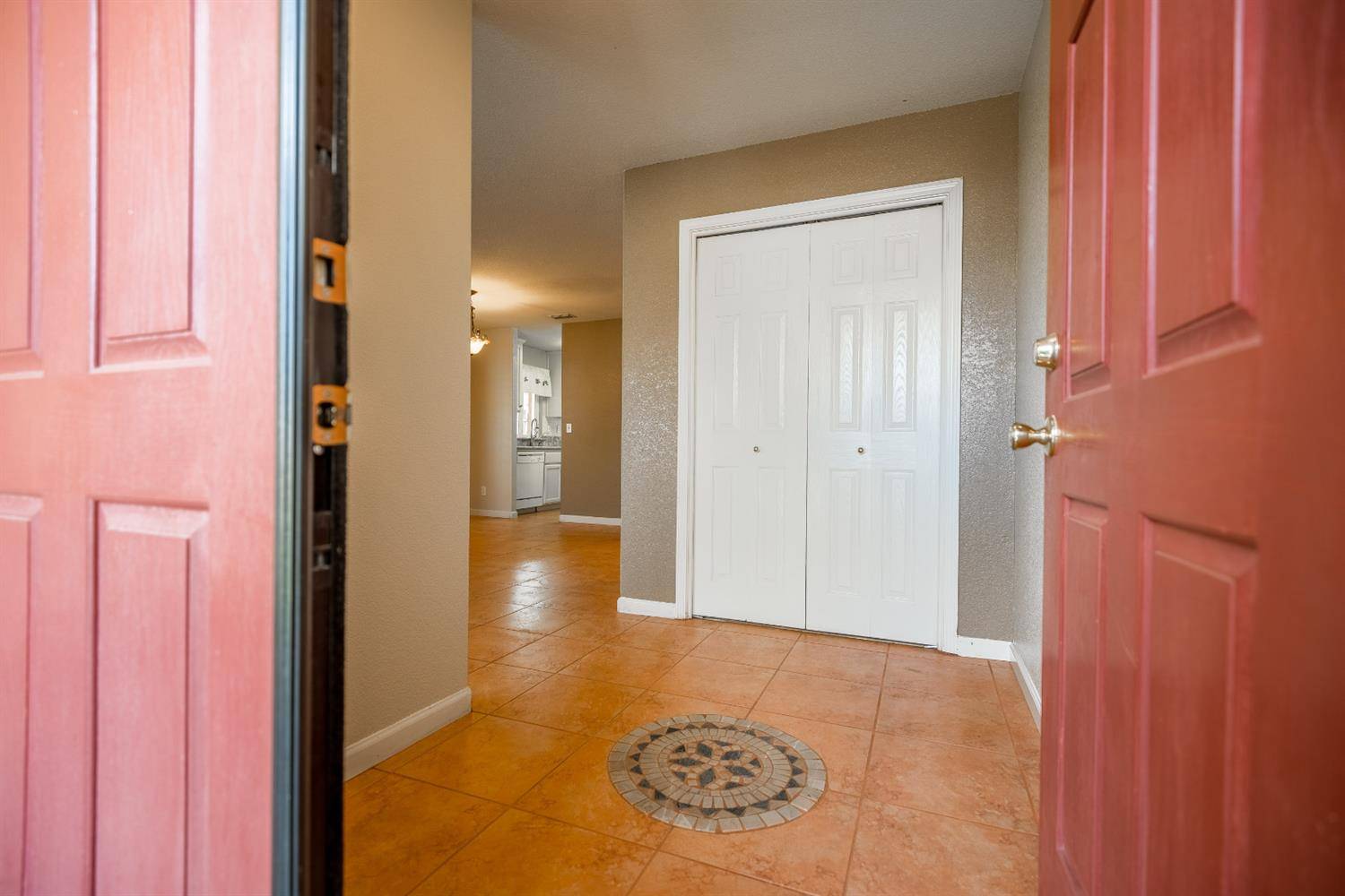 Turlock, CA 95380,1817 Silverglen AVE