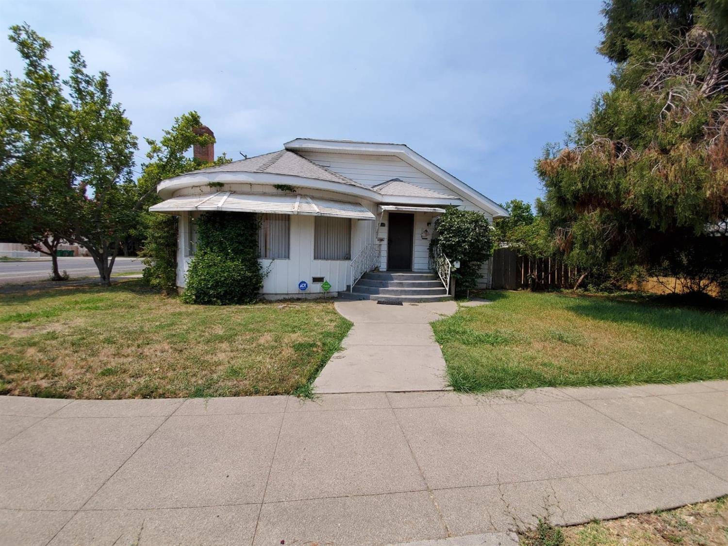 705 Vermont ST, Gridley, CA 95948