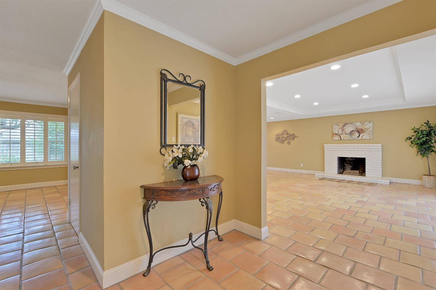 Yuba City, CA 95991,487 Saint James CT