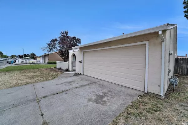 Vallejo, CA 94589,141 Larsen CIR