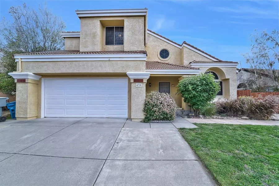 435 Youngsdale DR, Vacaville, CA 95687