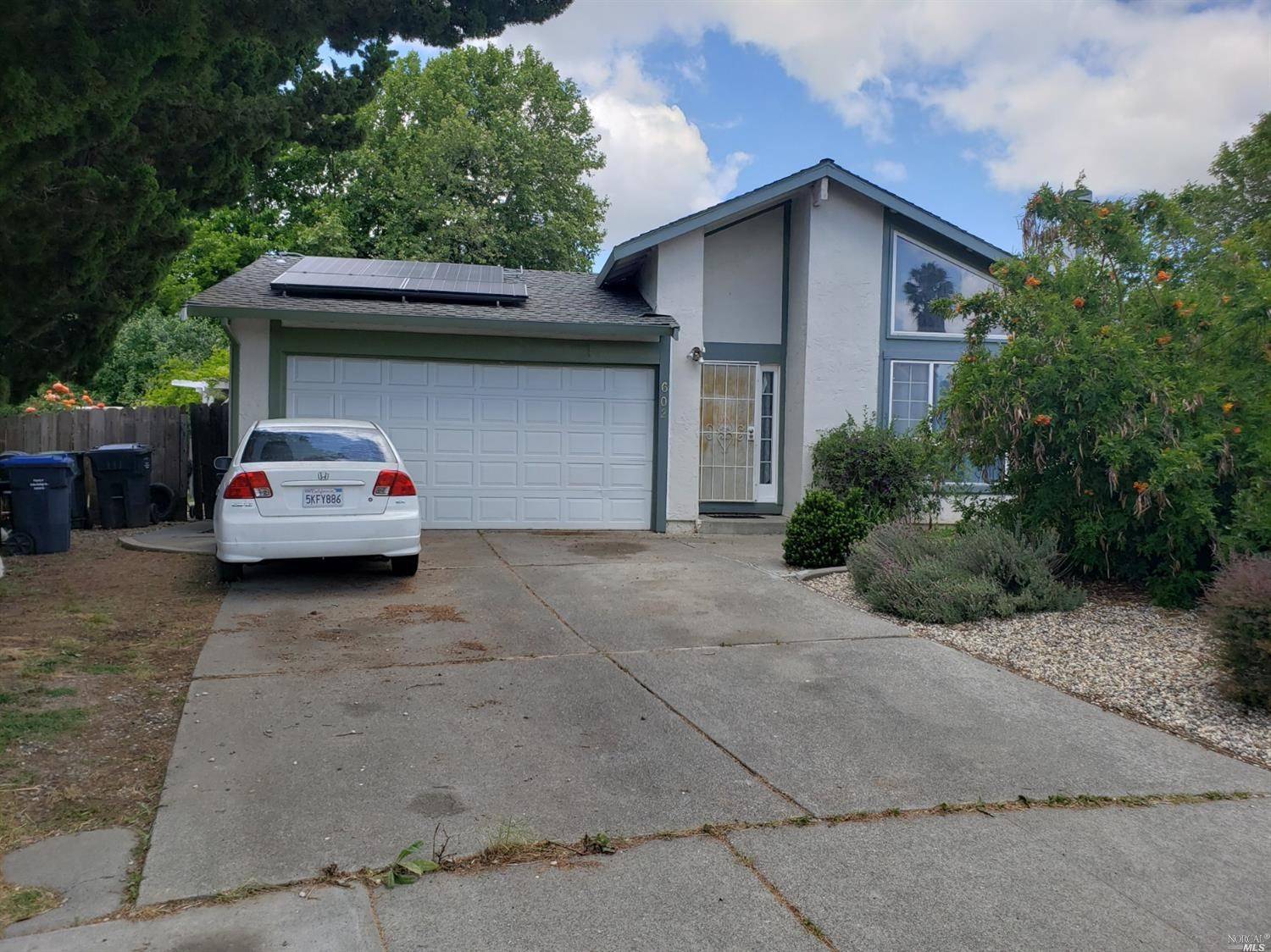 602 Swallow CT, Suisun City, CA 94585