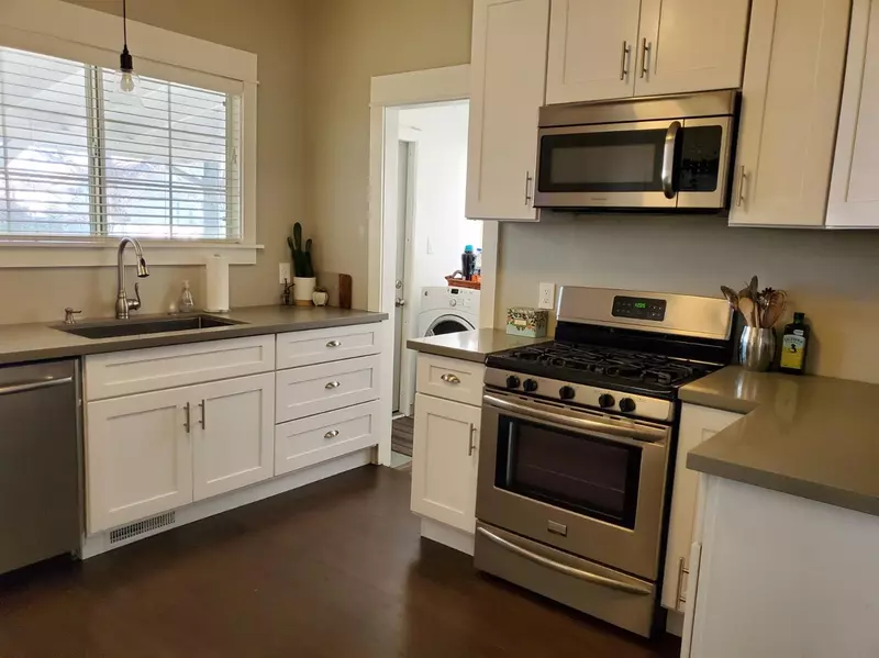 120 Clinton AVE, Roseville, CA 95678