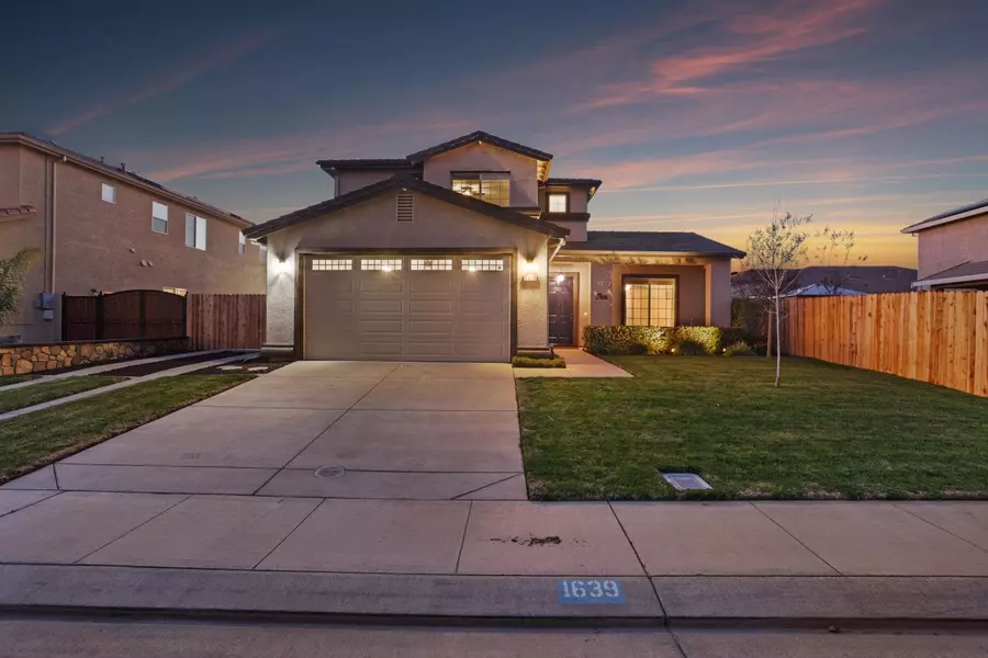 1639 Chateau LN, Manteca, CA 95337