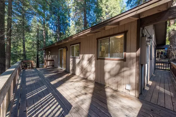 Pollock Pines, CA 95726,2940 SHADOW LN