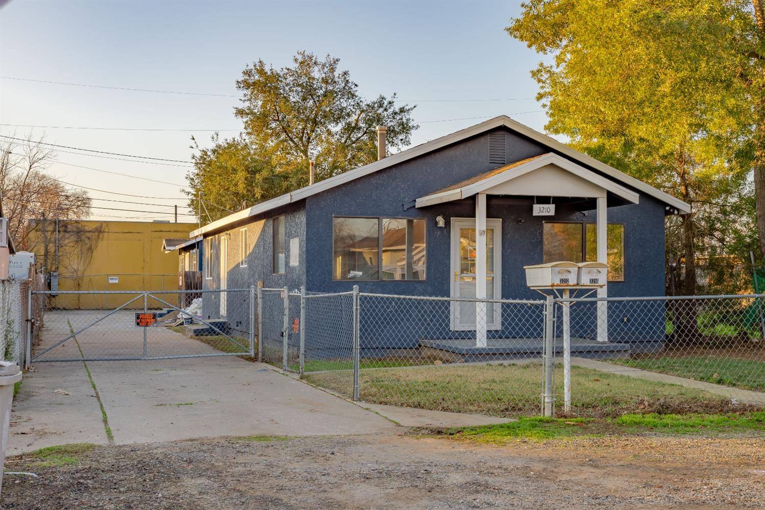 3210 24th AVE, Sacramento, CA 95820