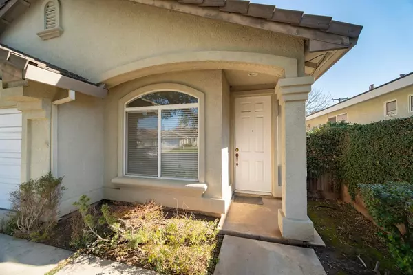 Carmichael, CA 95608,3424 Shawhan LN