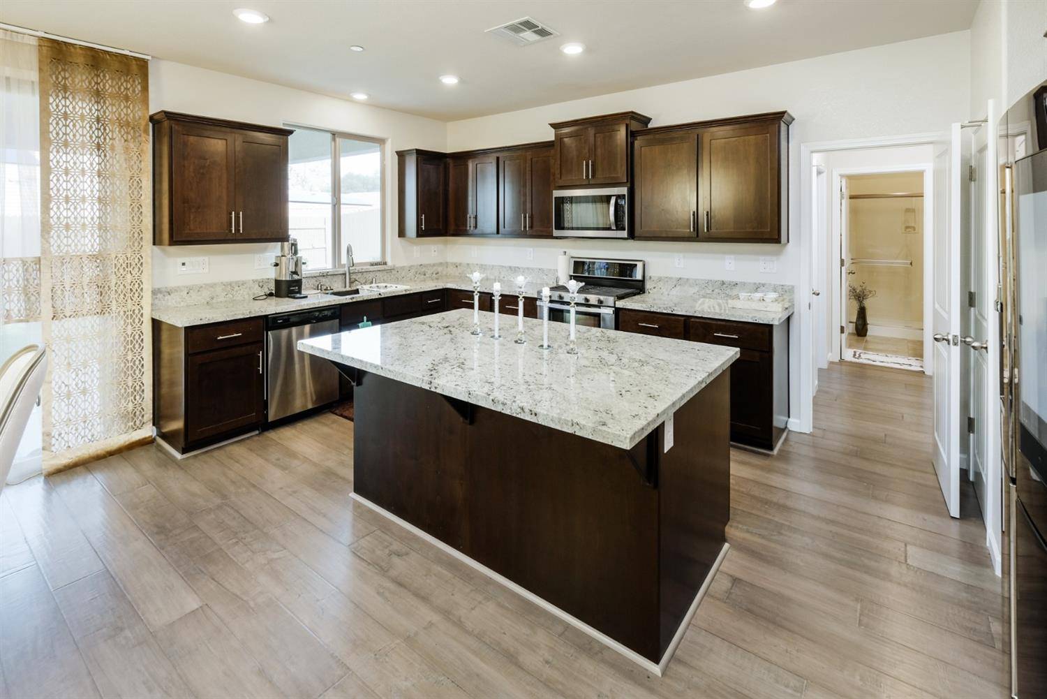 Rocklin, CA 95677,3893 Fenway CIR