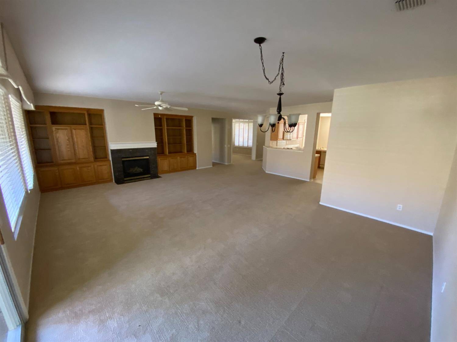 Roseville, CA 95747,209 Mustang CT