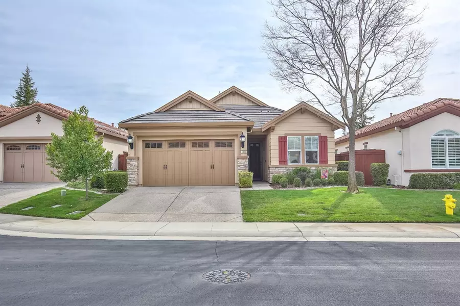 2136 Benton LOOP, Roseville, CA 95747