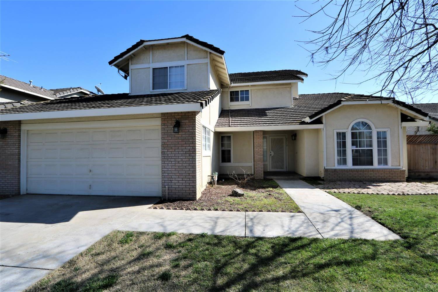 3712 Bing LN, Ceres, CA 95307