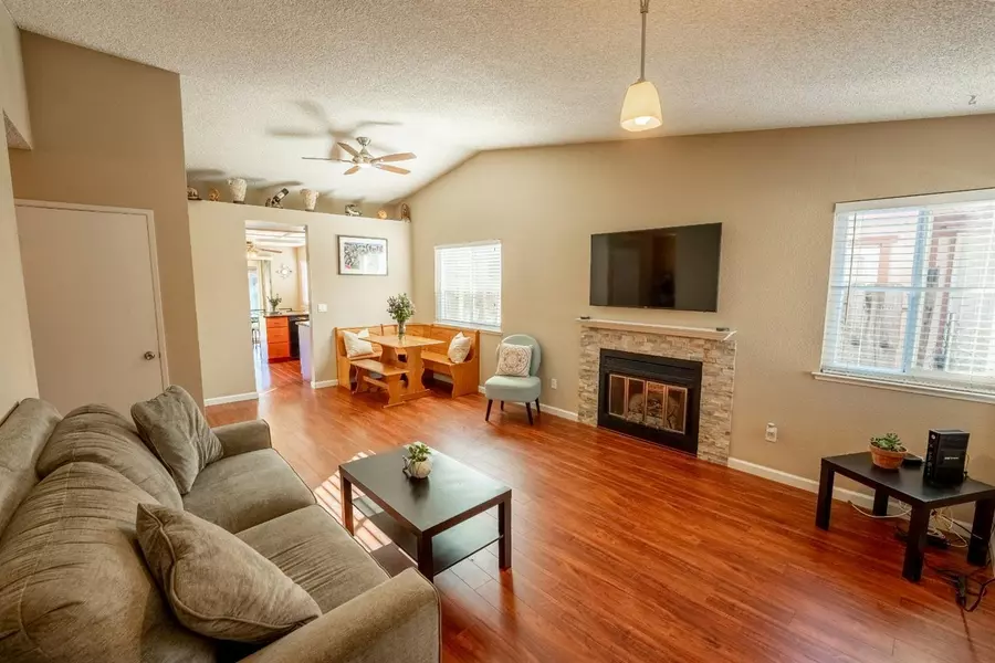 1504 Katharine AVE, Sacramento, CA 95838