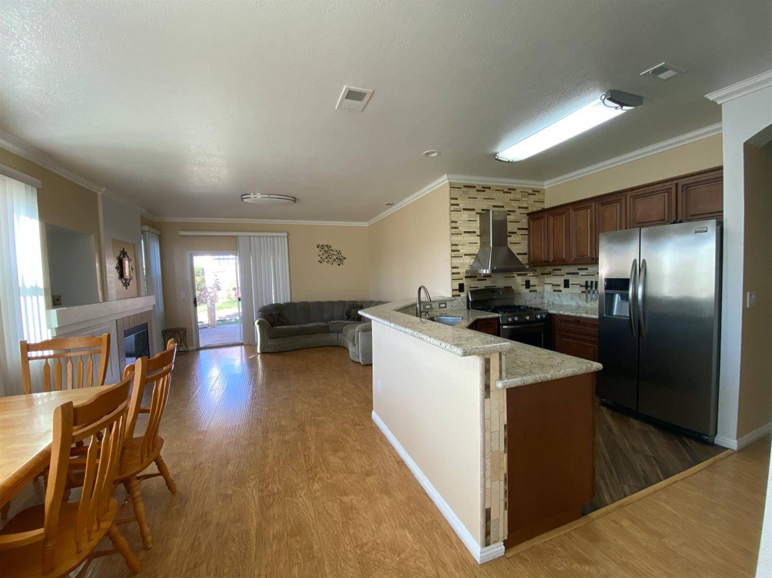 Sacramento, CA 95826,9241 Rose Parade WAY