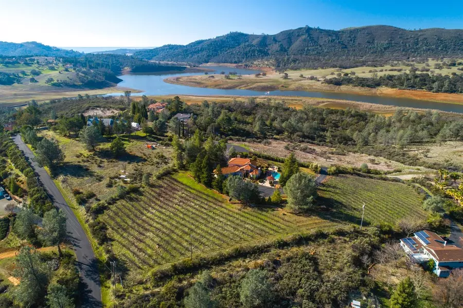 1501 Hidden Bridge RD, El Dorado Hills, CA 95762