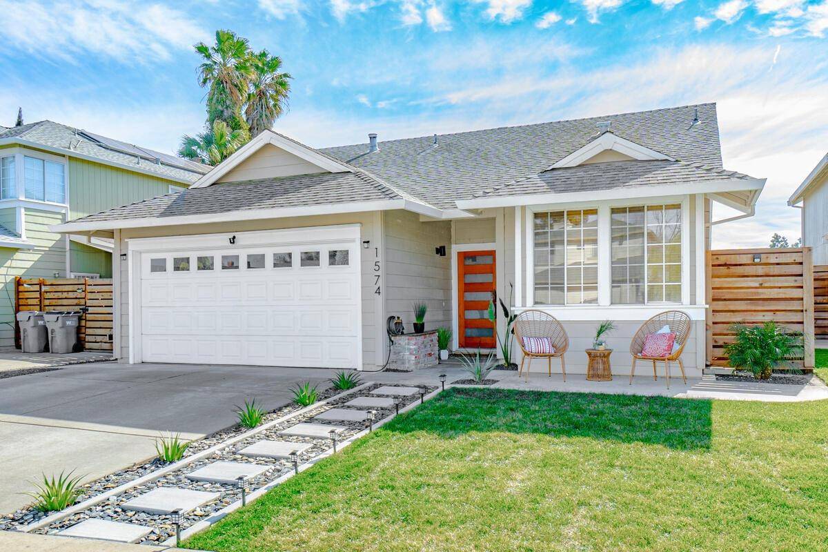 Woodland, CA 95776,1574 Grass Valley DR