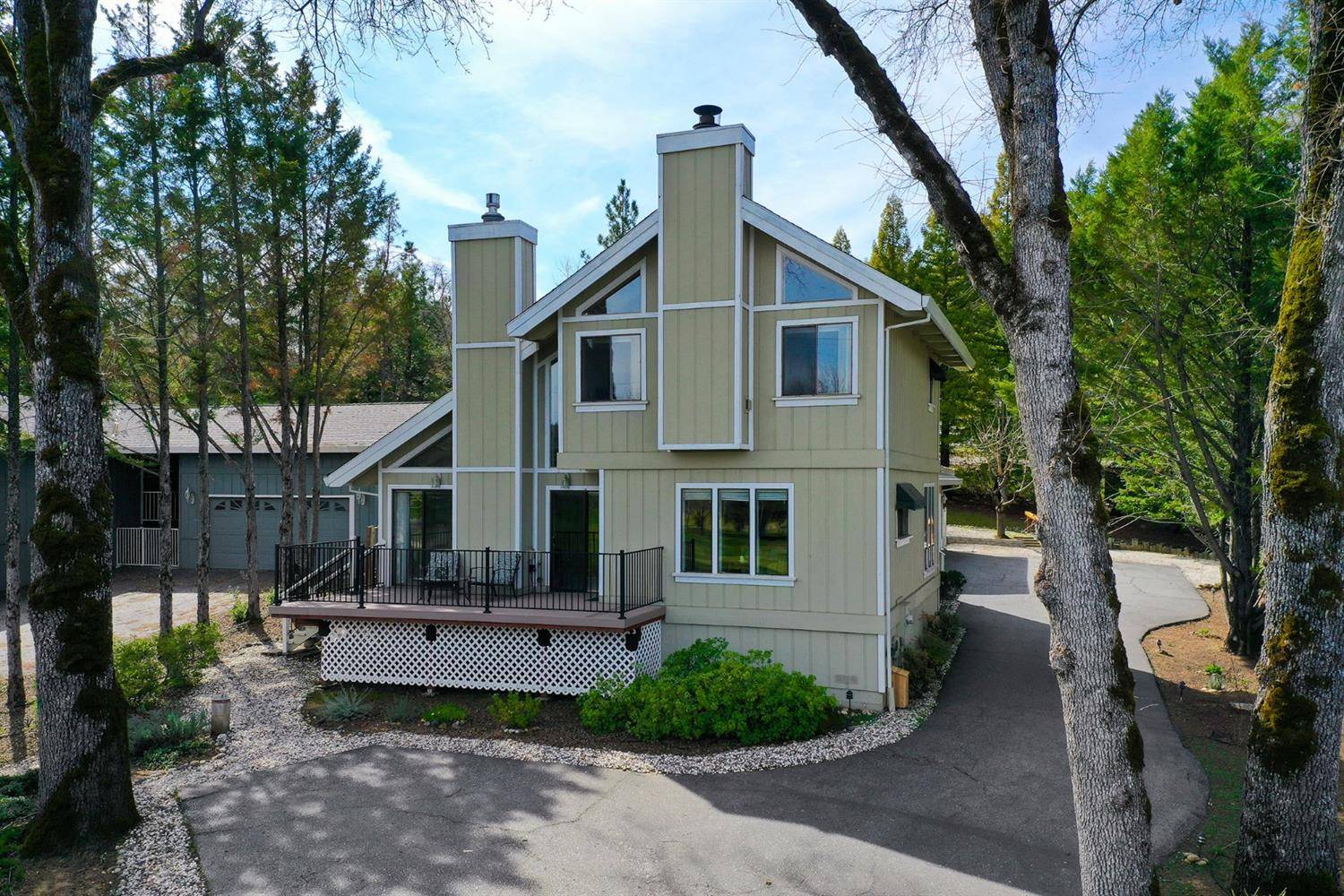 18841 Lake Forest DR, Penn Valley, CA 95946