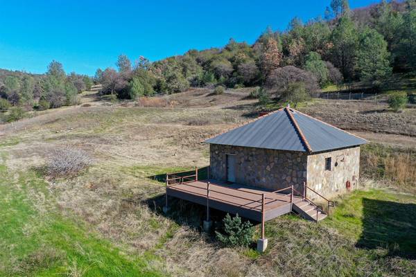 19565 Pleasant Valley RD, North San Juan, CA 95960