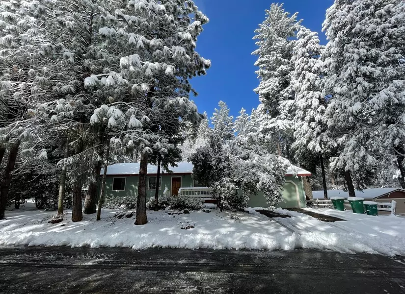 3189 Castlewood CIR, Pollock Pines, CA 95726