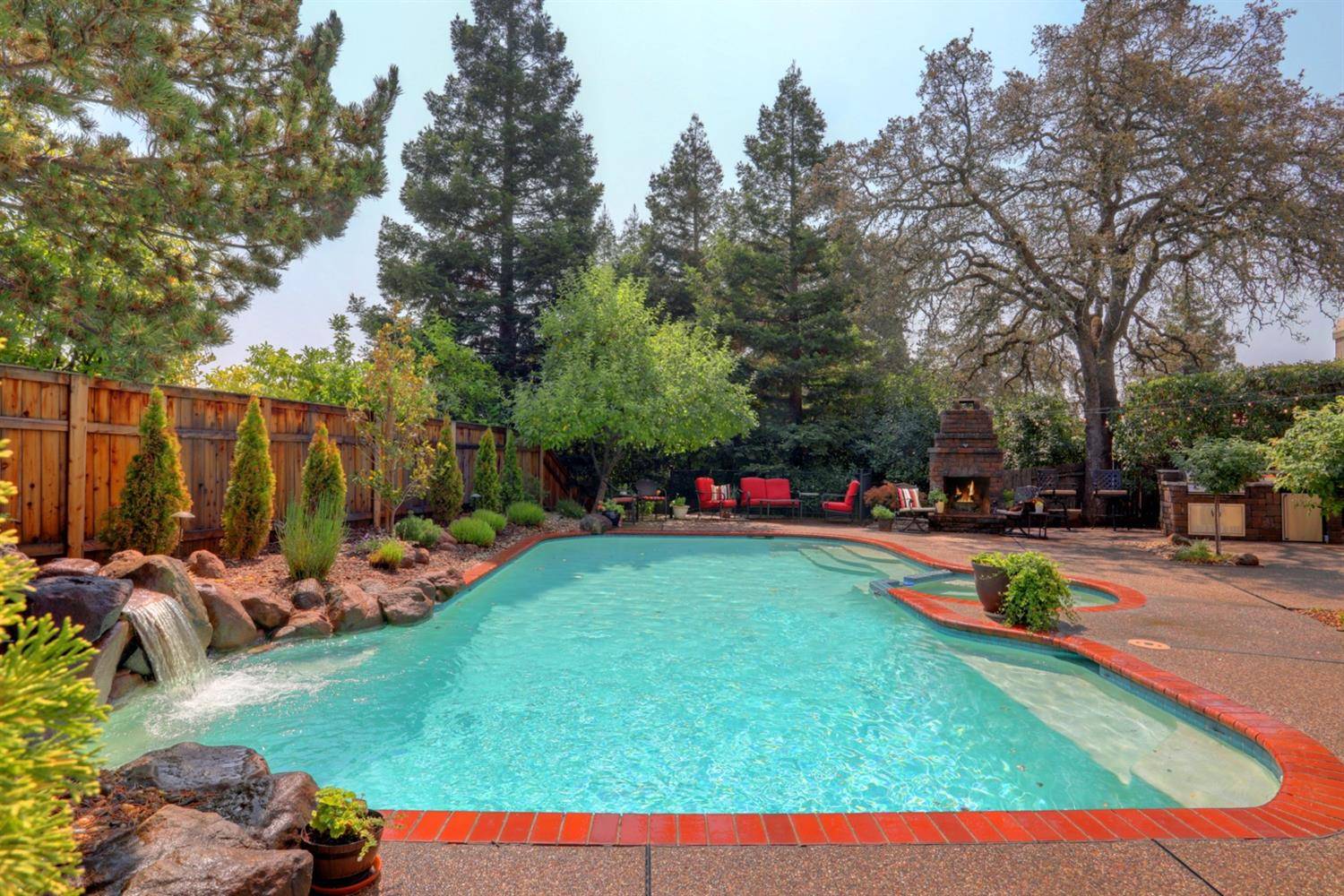 111 Burrill DR, Folsom, CA 95630