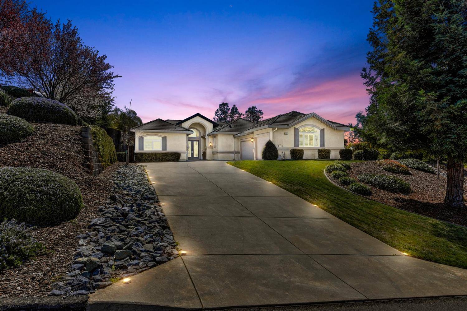 3496 Lambeth DR, Rescue, CA 95672