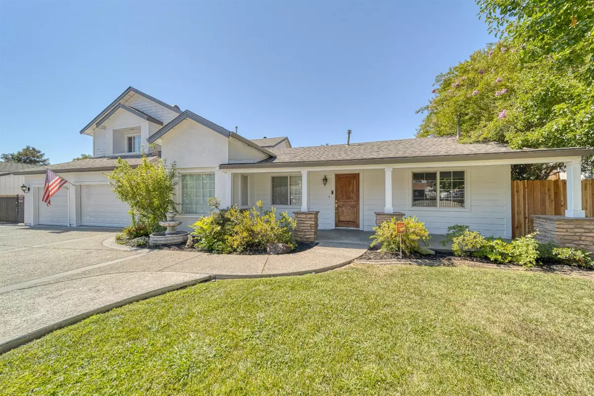 Orangevale, CA 95662,8644 Oak AVE