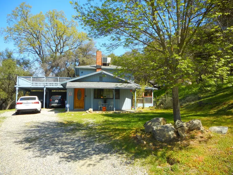32237 Chinook RD, Coarsegold, CA 93614