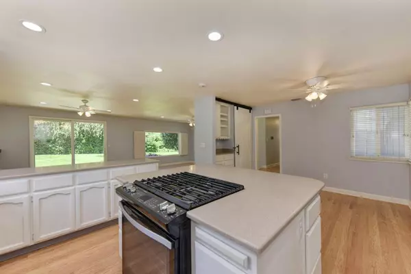 Sacramento, CA 95826,8417 Moravian CT