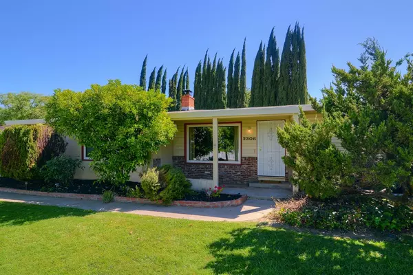 2306 Meadowbrook RD,  Sacramento,  CA 95825