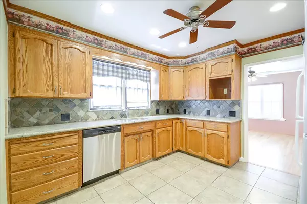 Lodi, CA 95240,914 S Pleasant AVE