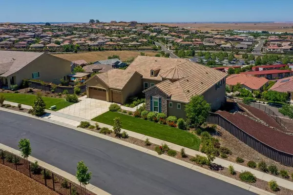 El Dorado Hills, CA 95762,2626 Cobble Rock WAY