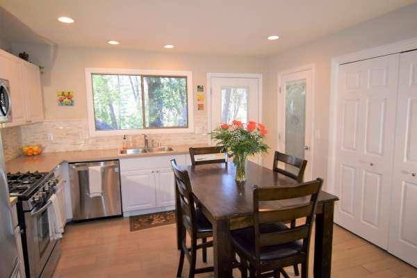 Auburn, CA 95602,10930 Sycamore CT