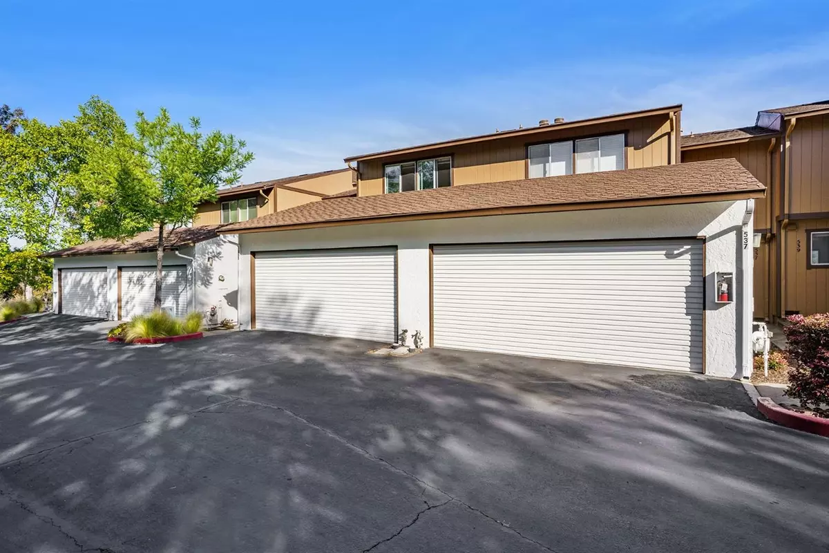 El Sobrante, CA 94803,535 CHABRE CT