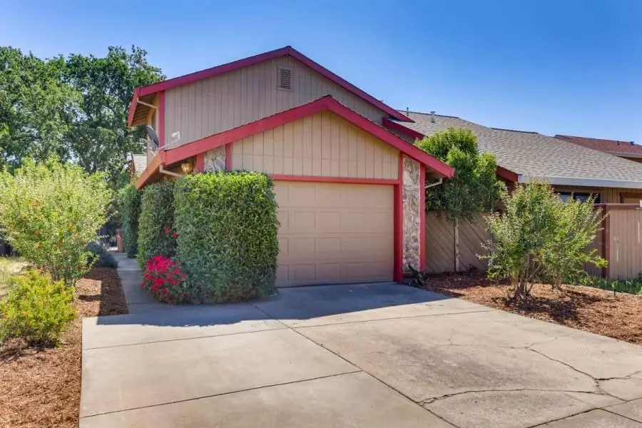 9368 Aizenberg CIR, Elk Grove, CA 95624