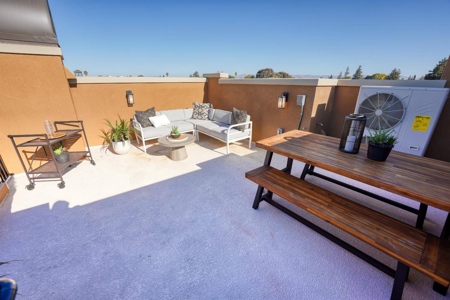 Mountain View, CA 94043,555 Walker Drive