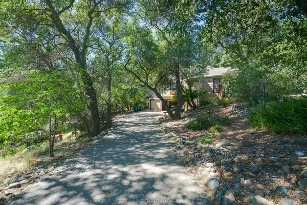 El Dorado Hills, CA 95762,650 Canyon Oak CT