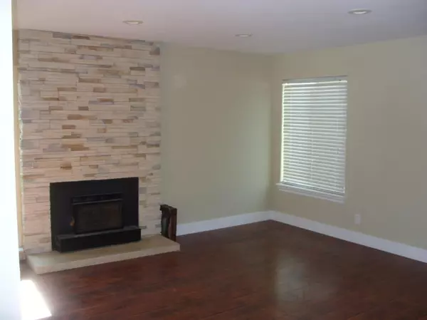 Sacramento, CA 95842,5608 Vista Oak WAY