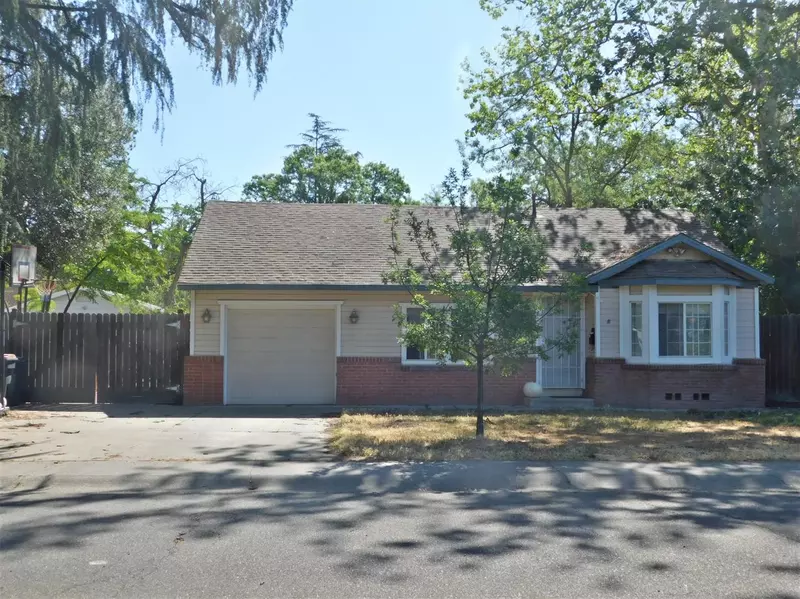 1402 Clara LN, Davis, CA 95618