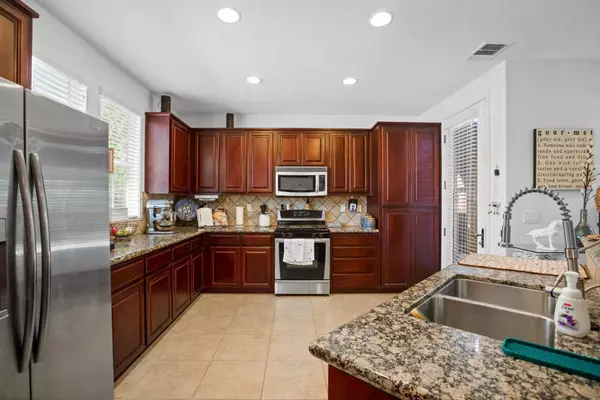 Patterson, CA 95363,9361 Vintner CIR